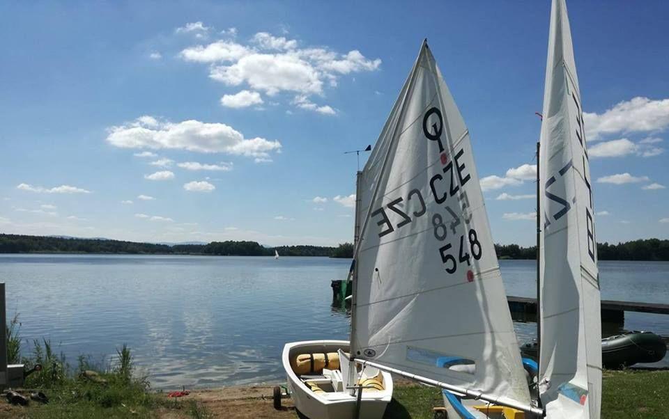 Hotel Yacht Club Bezdrev Hluboká nad Vltavou Exterior foto